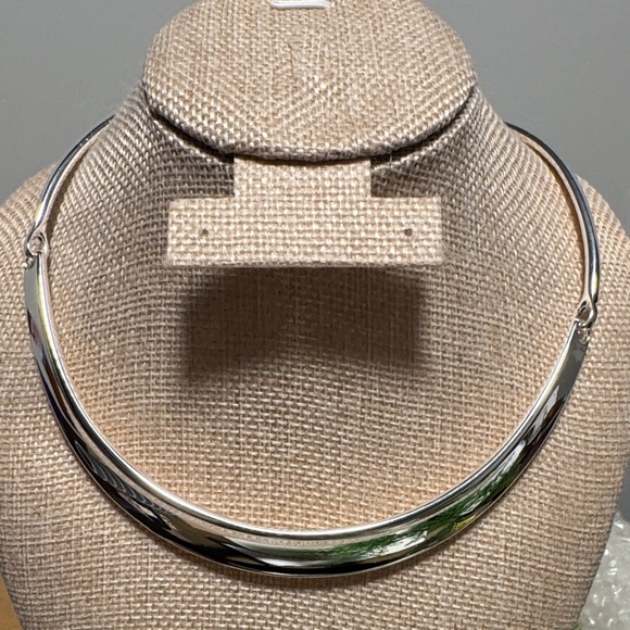Boutique Silver Tone Collar Necklace Statement Minimalist Modern (BR1111/2) - Picture 2 of 8